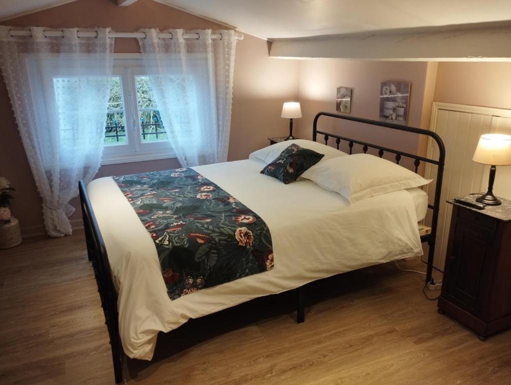 Au Coeur De Menesterol Chambre Emotion Montpon-Menesterol Eksteriør bilde